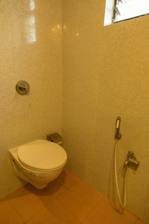Wanderers Hostel Morjim Ngoại thất bức ảnh