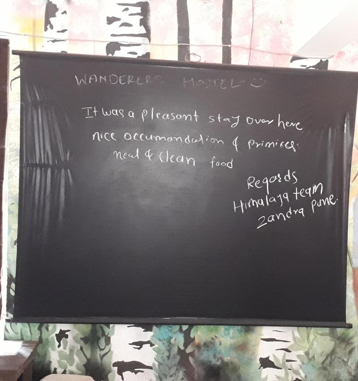Wanderers Hostel Morjim Ngoại thất bức ảnh